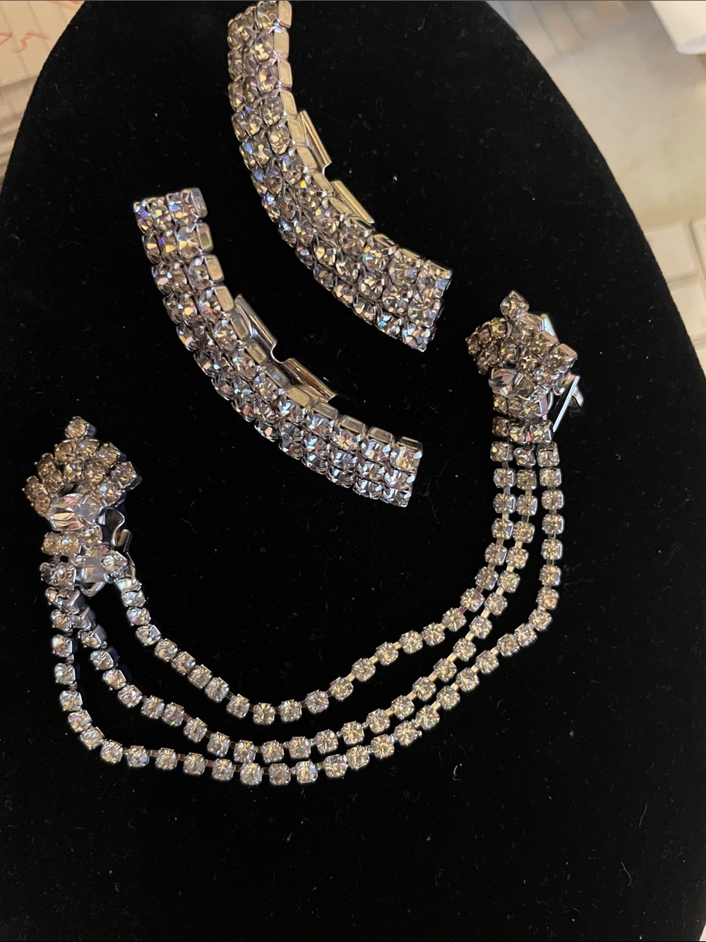 VTG 1950s Signed MUSI Rhinestone Shoe Clips & Sweater Guard Set
